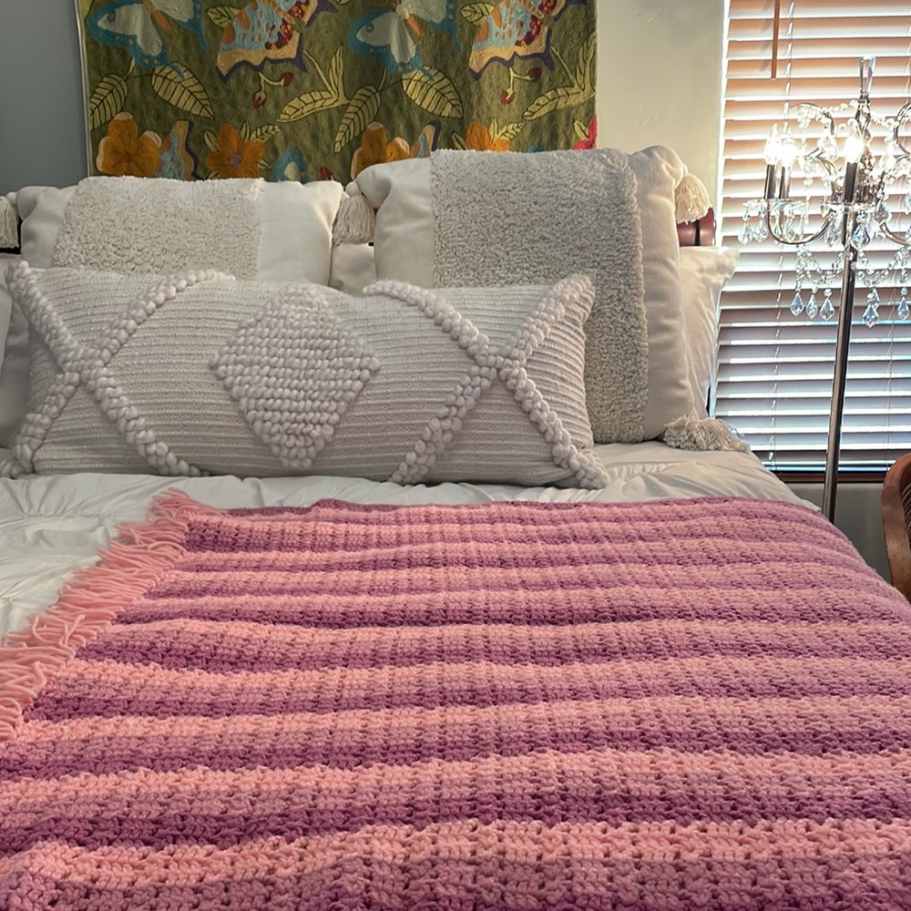 Vintage Handmade Crochet Baby Blanket Exquisite Craftsmanship